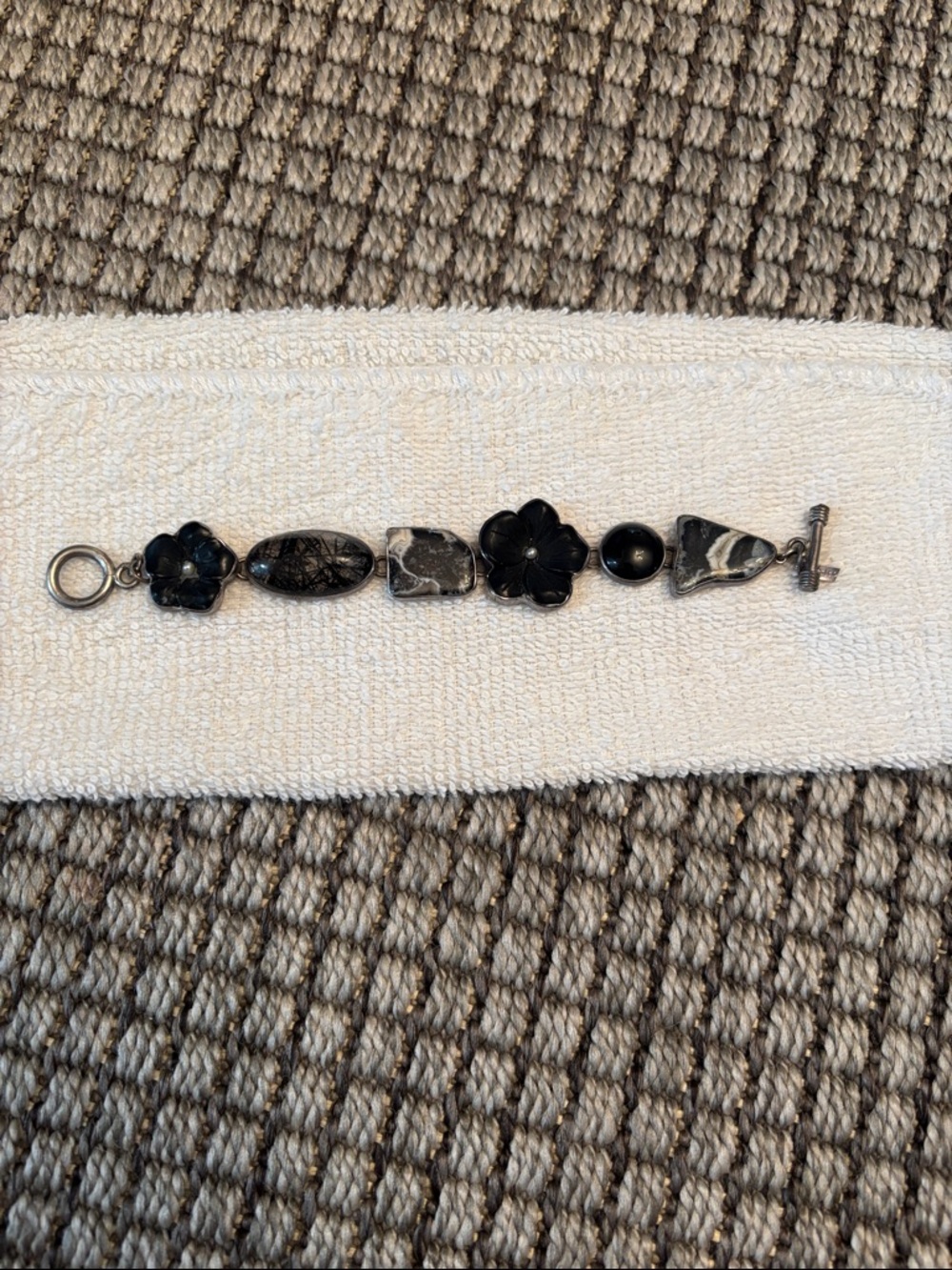 Handcrafted Black and White Stone Flower Bracelet